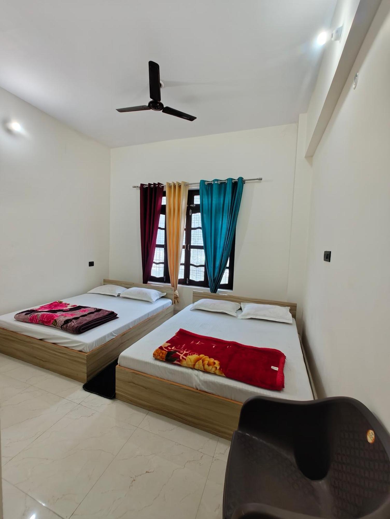Hotel Abhishek Chamoli ภายนอก รูปภาพ